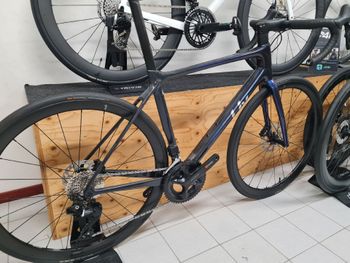 Used Liv Langma Advanced SL Disc 0 2023 2023 Road & Gravel, Blue — image 2 of 12