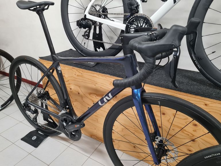 Used Liv Langma Advanced SL Disc 0 2023 2023 Road & Gravel, Blue — image 3 of 12