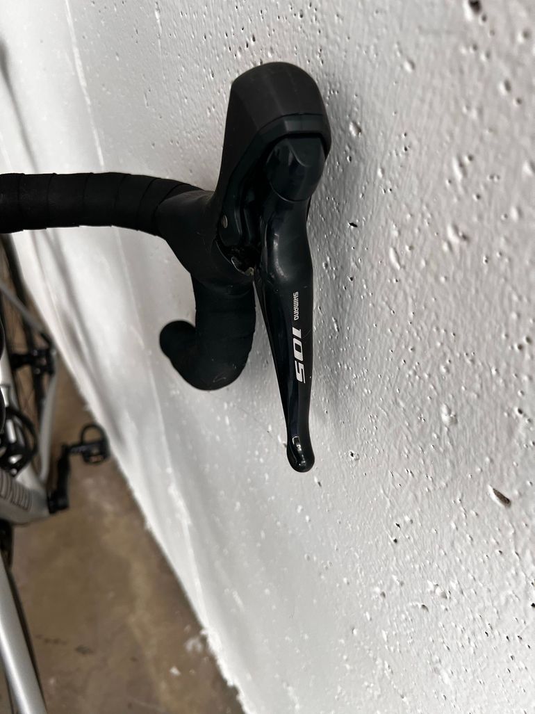 Used Specialized Roubaix Sport 2021 2021 Road & Gravel — image 8 of 17