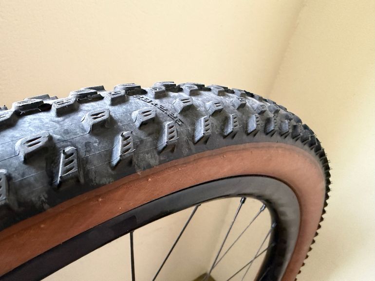 Used Trek Supercaliber 9.8 GX 2021 2021 Mountainbike, Rosso — image 16 of 17