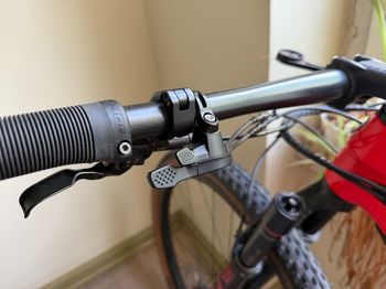 Used Trek Supercaliber 9.8 GX 2021 2021 Mountainbike, Rosso — image 13 of 17