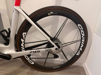 Used Look 795 Blade RS Iconic Blanc Shimano 105 Di2 2025 Road & Gravel, White — image 6 of 7
