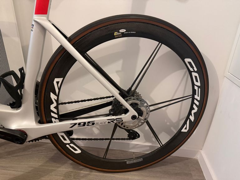 Used Look 795 Blade RS Iconic Blanc Shimano 105 Di2 2025 Road & Gravel, White — image 6 of 7