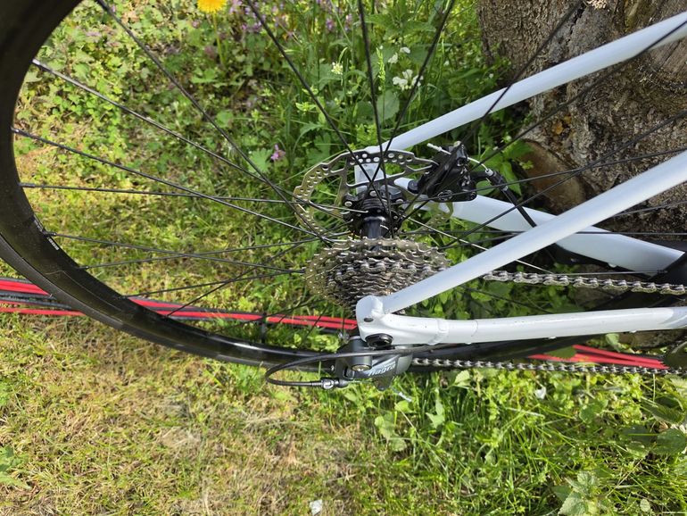 Used Orbea AVANT H40-D 2022 2022 Road & Gravel, White — image 2 of 7