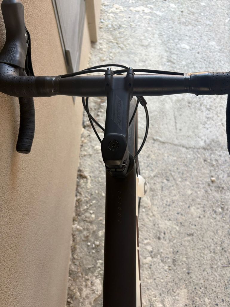 Used Scott Addict RC Shimano 105 2020 Road & Gravel — image 5 of 6
