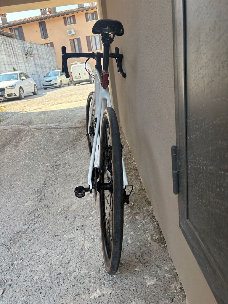 Used Scott Addict RC Shimano 105 2020 Road & Gravel — image 3 of 6