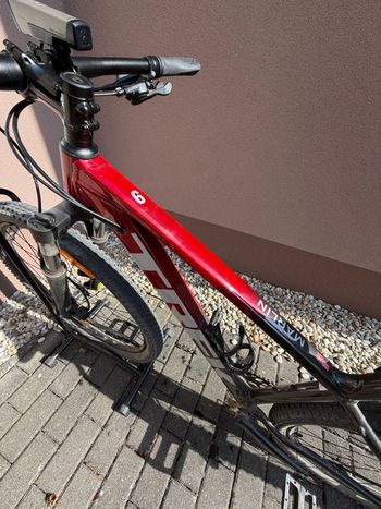 Used Trek Marlin 6 Gen 2 2023 2023 Mountainbike, Rot, 27.5, 29 — image 5 of 8