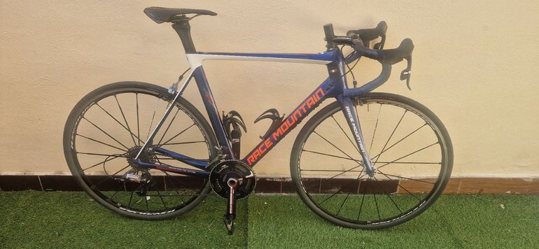 Used RACE MOUNTAIN RACE MOUNTAIN Custom SRAM Force 2015 Road & Gravel, Blu — image 1 of 6