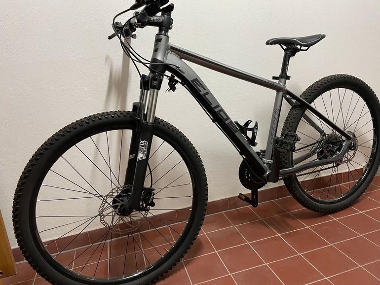 Used Elios Elios Custom Shimano Acera 2019 Mountainbike, Light Gray — image 2 of 9