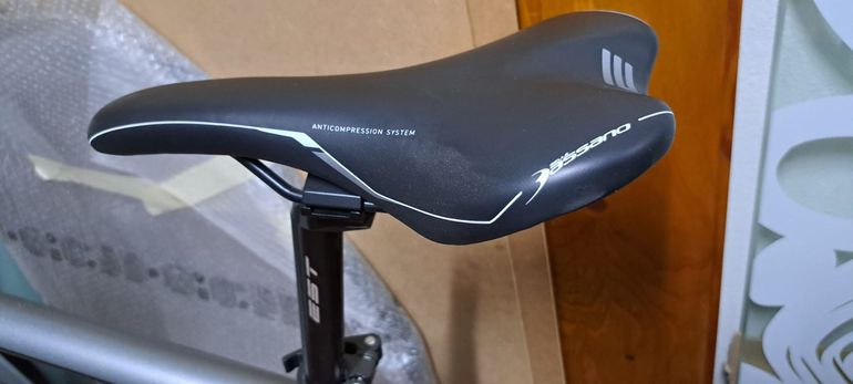 Used Elios Elios Custom Shimano Acera 2019 Mountainbike, Light Gray — image 8 of 9
