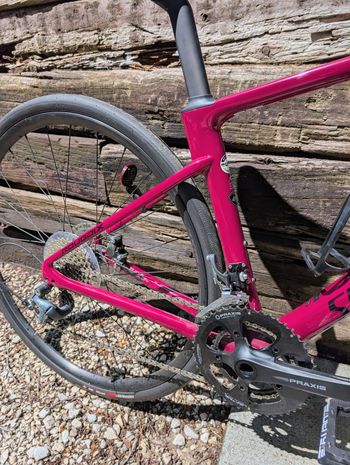 Used Specialized Roubaix 2021 2021 Road & Gravel, Red — image 3 of 10