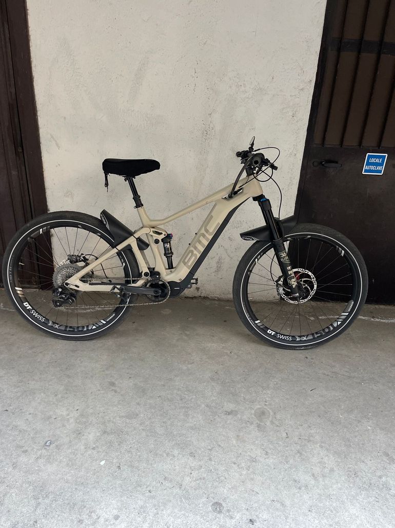 Used BMC Trailfox AMP ONE 2020 2020 Mountainbike, White, 27.5 — image 2 of 10