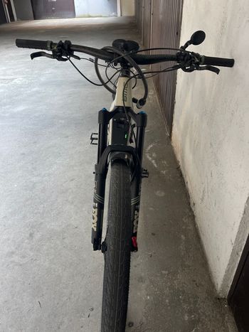 Used BMC Trailfox AMP ONE 2020 2020 Mountainbike, White, 27.5 — image 5 of 10
