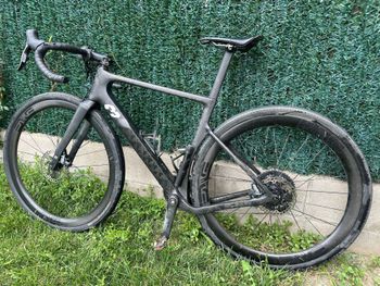 Used 3T Exploro RaceMax BOOST Superlight Red AXS 1X12 Dropbar 2023 2023 Road & Gravel, Black — image 2 of 7