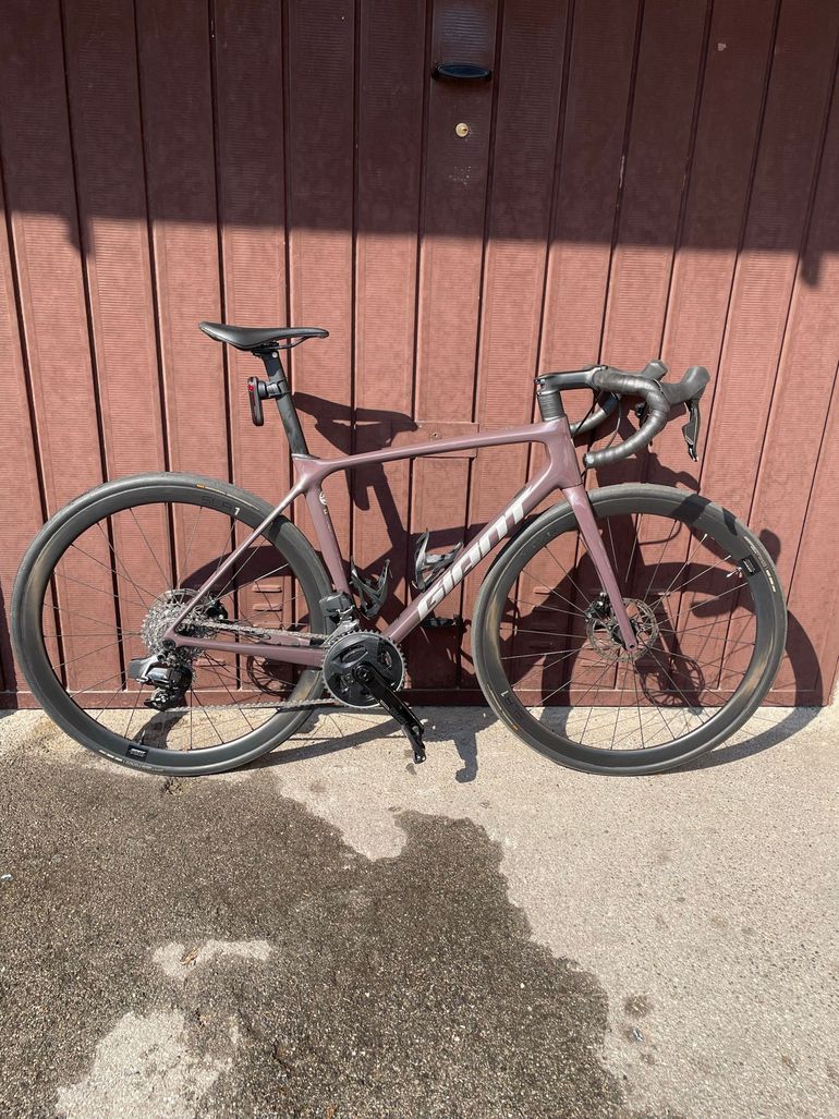 Used Giant Tcr SRAM Rival eTap AXS 2024 Road & Gravel — image 1 of 6