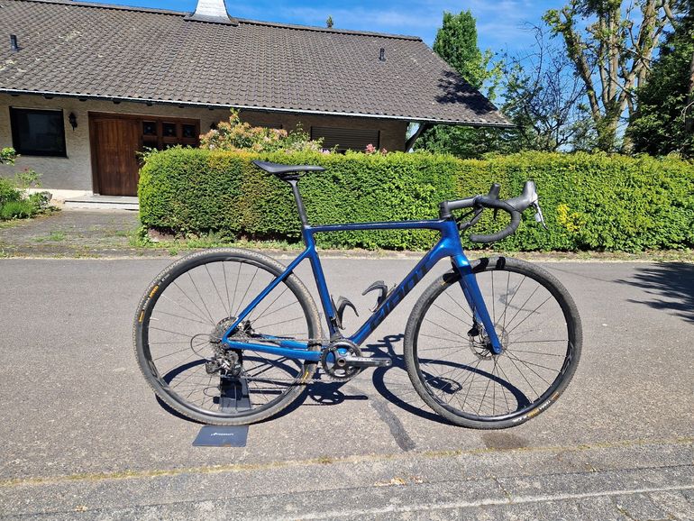 Used Giant TCX, Advanced Pro 2 2021 2021 Road & Gravel — image 1 of 4
