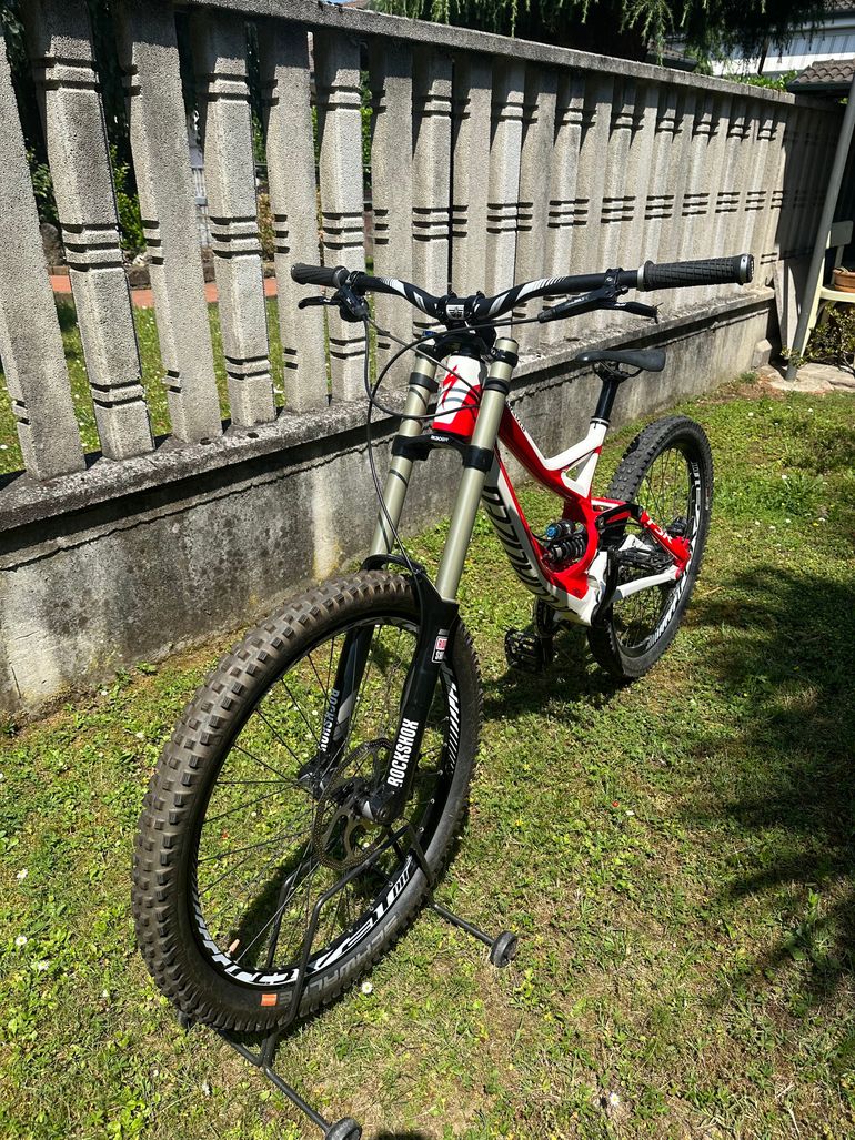 Used Specialized Demo 8 I 2014 2014 Mountainbike, Red, 26 — image 2 of 8