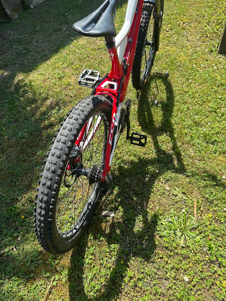 Used Specialized Demo 8 I 2014 2014 Mountainbike, Red, 26 — image 4 of 8