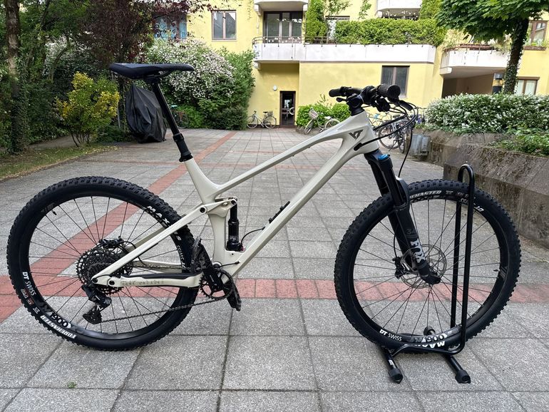 Used YT Industries IZZO Comp 2020 2020 Mountainbike, White, 29 — image 1 of 6