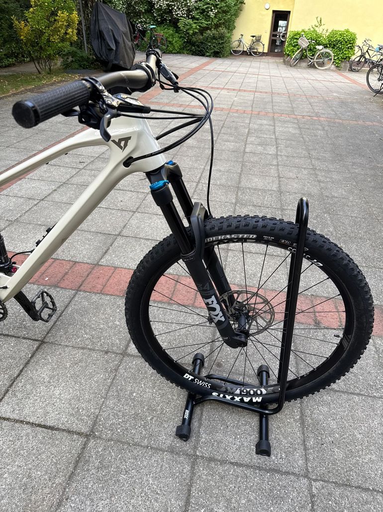 Used YT Industries IZZO Comp 2020 2020 Mountainbike, White, 29 — image 4 of 6