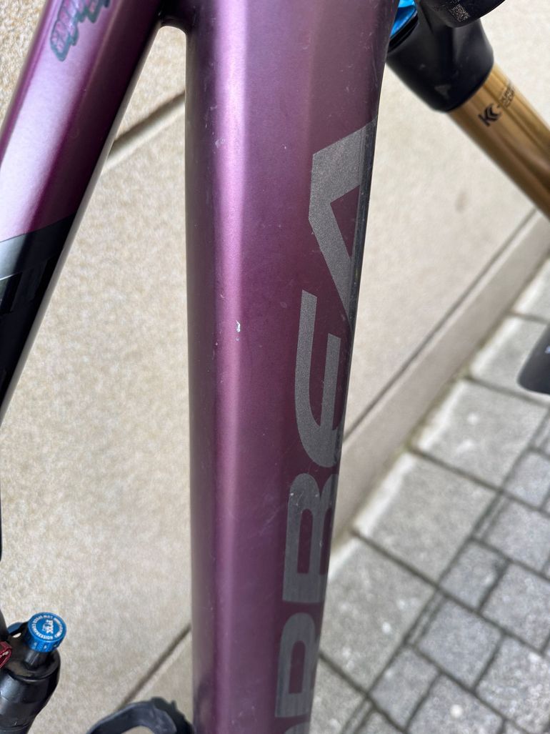 Used Orbea RISE H10 2023 2023 Mountainbike, Purple, 29 — image 14 of 17
