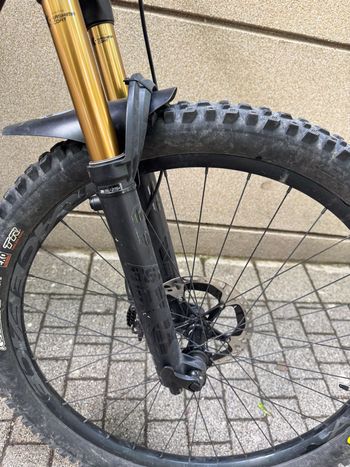Used Orbea RISE H10 2023 2023 Mountainbike, Purple, 29 — image 15 of 17