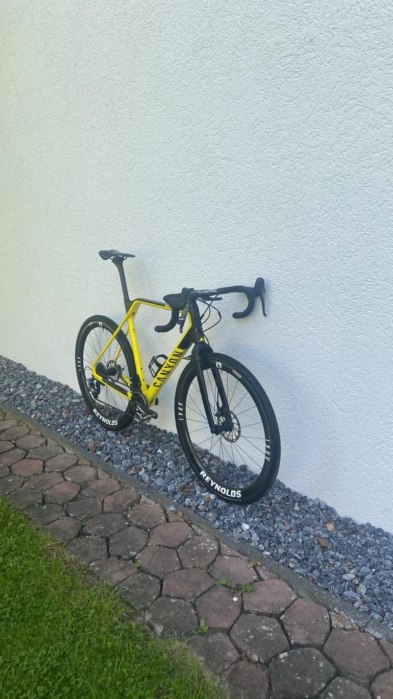 Used Canyon Inflite CF SL 8.0 Race 2019 2019 Road & Gravel, Black — image 4 of 5