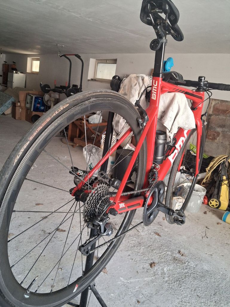 Used BMC Teammachine Shimano Ultegra 2017 Road & Gravel — image 2 of 13
