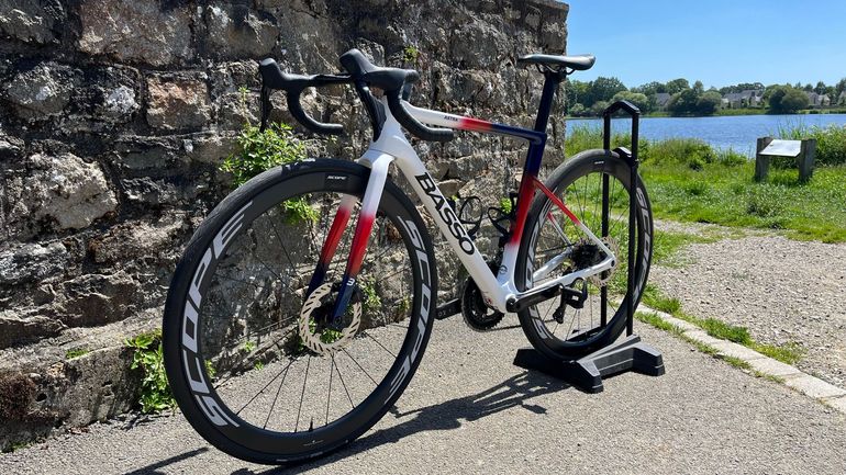 Used Basso Astra Shimano 105 Di2 2025 Road & Gravel — image 12 of 14