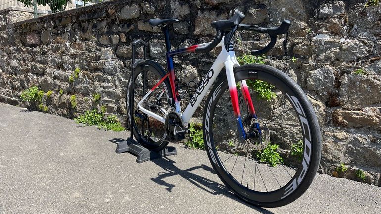 Used Basso Astra Shimano 105 Di2 2025 Road & Gravel — image 2 of 14