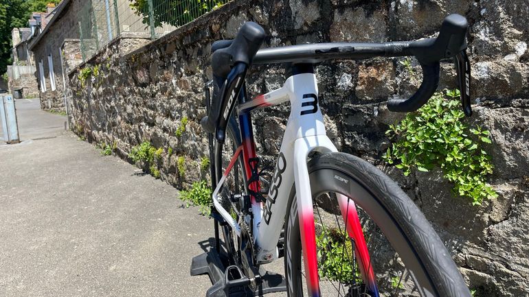 Used Basso Astra Shimano 105 Di2 2025 Road & Gravel — image 9 of 14