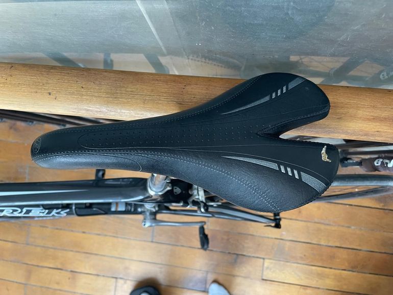 Used Trek Madone Shimano 105 2008 Road & Gravel, Black — image 3 of 14