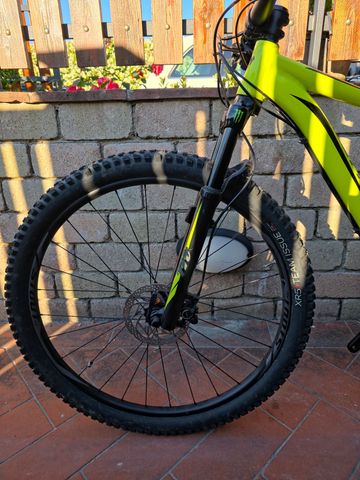 Tweedehands Specialized Rockhopper Expert 29 2017 2017 Mountainbike — afbeelding 3 van 5
