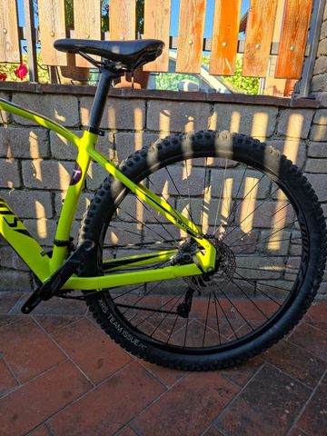 Tweedehands Specialized Rockhopper Expert 29 2017 2017 Mountainbike — afbeelding 2 van 5