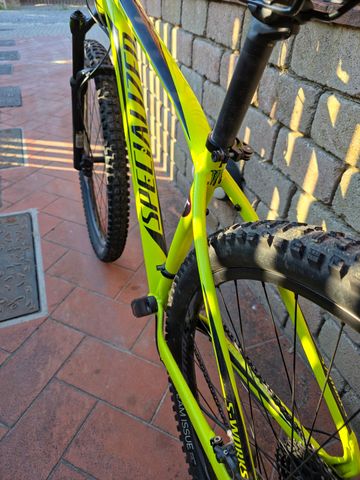 Tweedehands Specialized Rockhopper Expert 29 2017 2017 Mountainbike — afbeelding 4 van 5