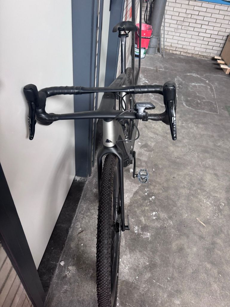 Used Canyon Grail:ON CF 8 eTap 2021 2021 Road & Gravel, Light Gray — image 5 of 5