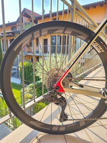 Used Trek Madone SLR 7 Gen 8 2025 2025 Road & Gravel, Hellgrau — image 7 of 22