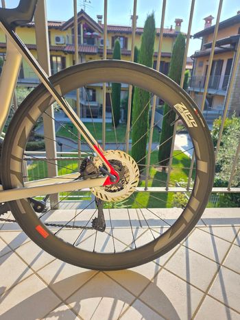 Used Trek Madone SLR 7 Gen 8 2025 2025 Road & Gravel, Hellgrau — image 9 of 22