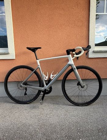 Used Focus PARALANE 8.7 2024 2024 Road & Gravel, White — image 2 of 11