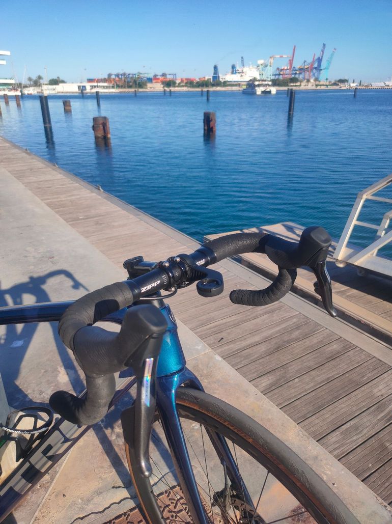 Used Trek Émonda SL 7 eTap 2023 2023 Road & Gravel, Blue — image 6 of 10