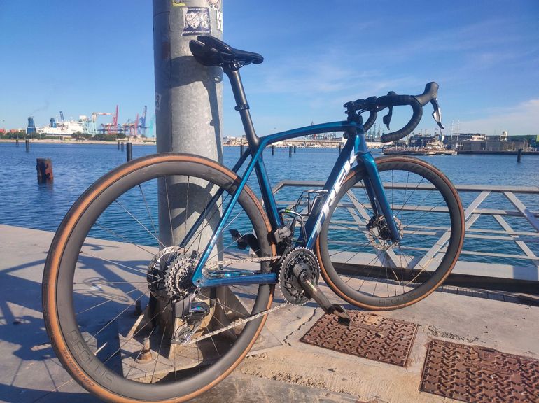 Used Trek Émonda SL 7 eTap 2023 2023 Road & Gravel, Blue — image 2 of 10