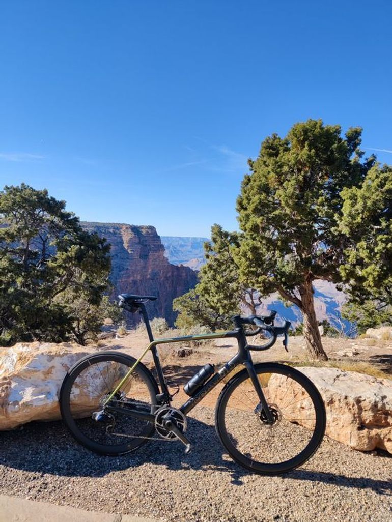 Used Cervélo R5 Red eTap AXS 2023 2023 Road & Gravel, Black — image 1 of 6
