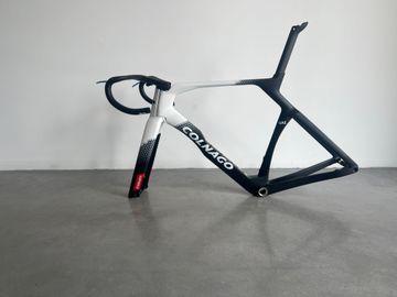 Colnago Y1RS Disc - SDM5 Frameset 2026 Road & Gravel d'occasion — image 2 sur 5