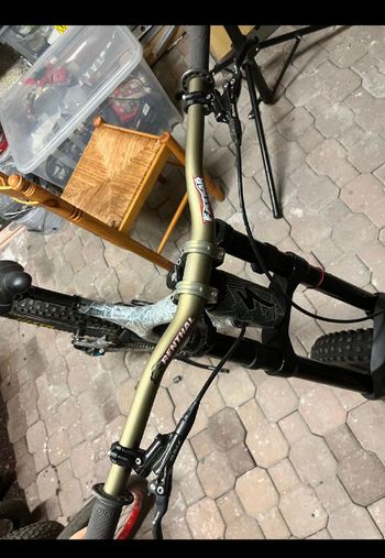 Used Specialized Demo 8 I Carbon 2018 2018 Mountainbike, Black — image 4 of 10