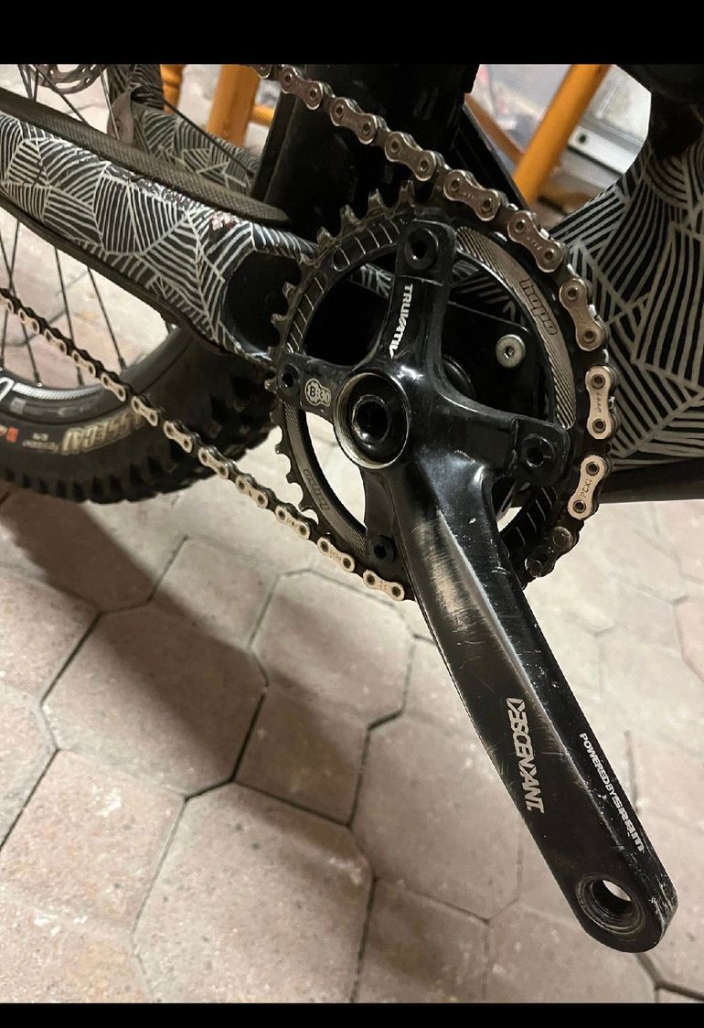 Used Specialized Demo 8 I Carbon 2018 2018 Mountainbike, Black — image 6 of 10