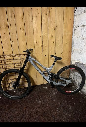 Used Specialized Demo 8 I Carbon 2018 2018 Mountainbike, Black — image 2 of 10