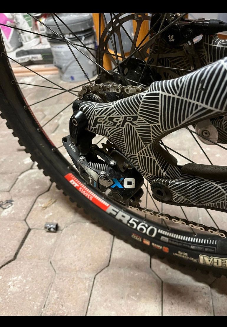 Used Specialized Demo 8 I Carbon 2018 2018 Mountainbike, Black — image 7 of 10