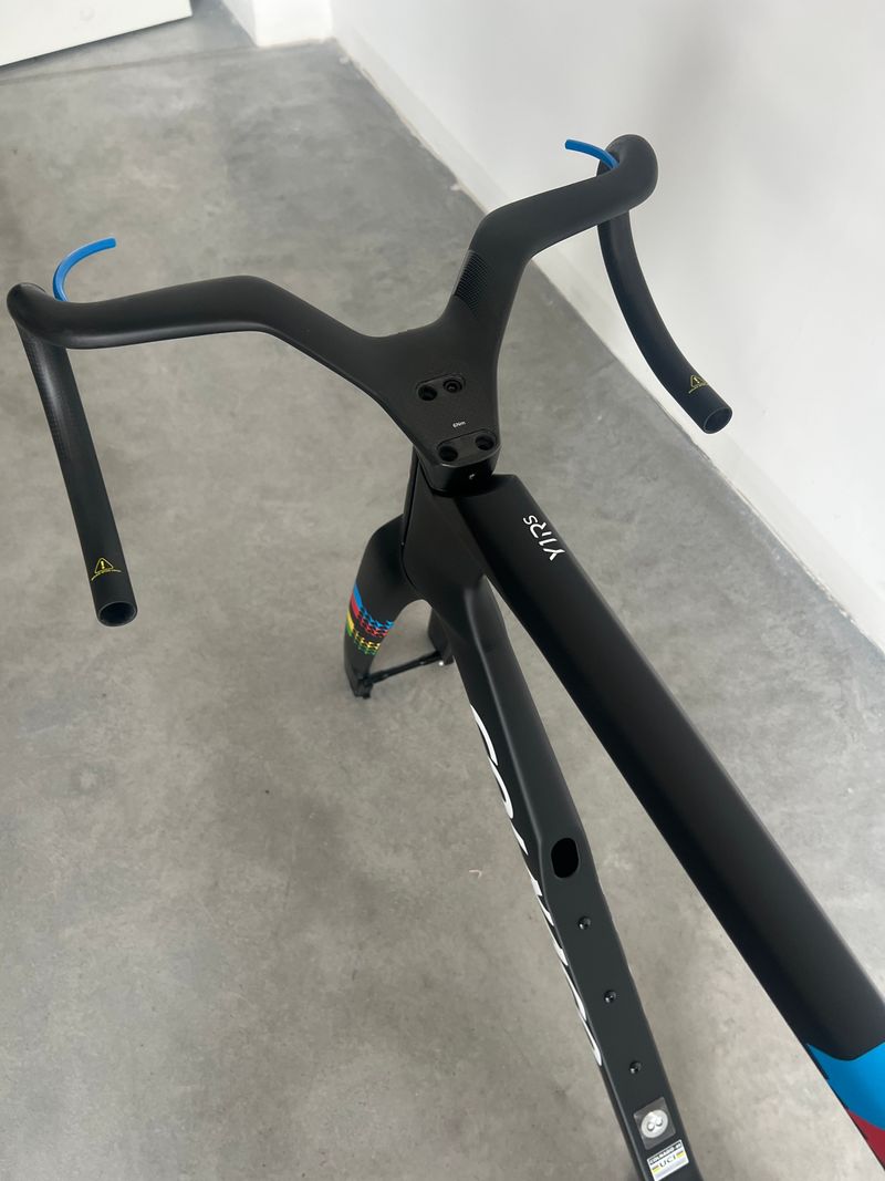 Gebrauchtes Colnago Y1RS Disc - SDM5 Frameset 2026 Road & Gravel, Schwarz — Bild 3 von 4