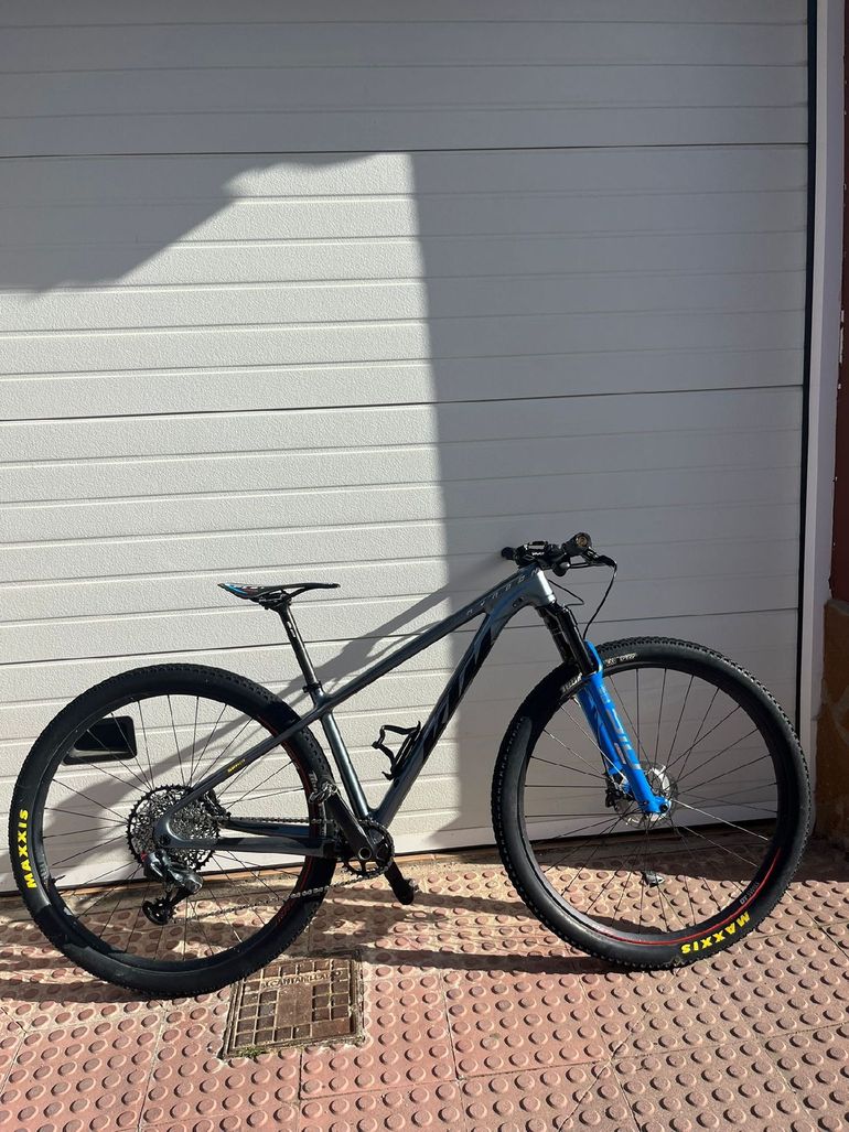 Used KTM Myroon SRAM X01 Eagle 2022 Mountainbike, Gris claro — image 1 of 14