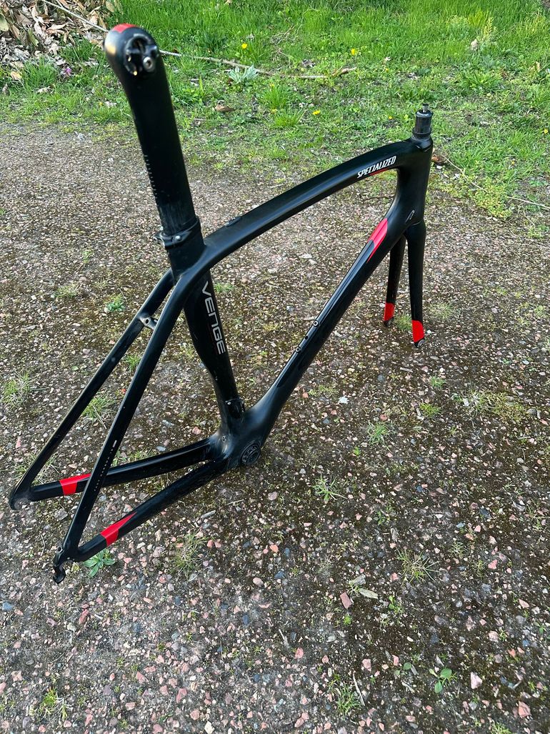 Used Specialized Venge Frameset 2014 Road & Gravel, Schwarz — image 2 of 10